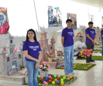 Sobrevivientes de la Guardería ABC realizan su primera Guardia de Honor
