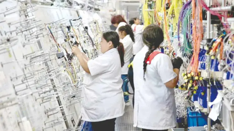 La STyPC proyecta una reducción gradual de la jornada laboral en México. (Foto: Especial / EXPRESO)