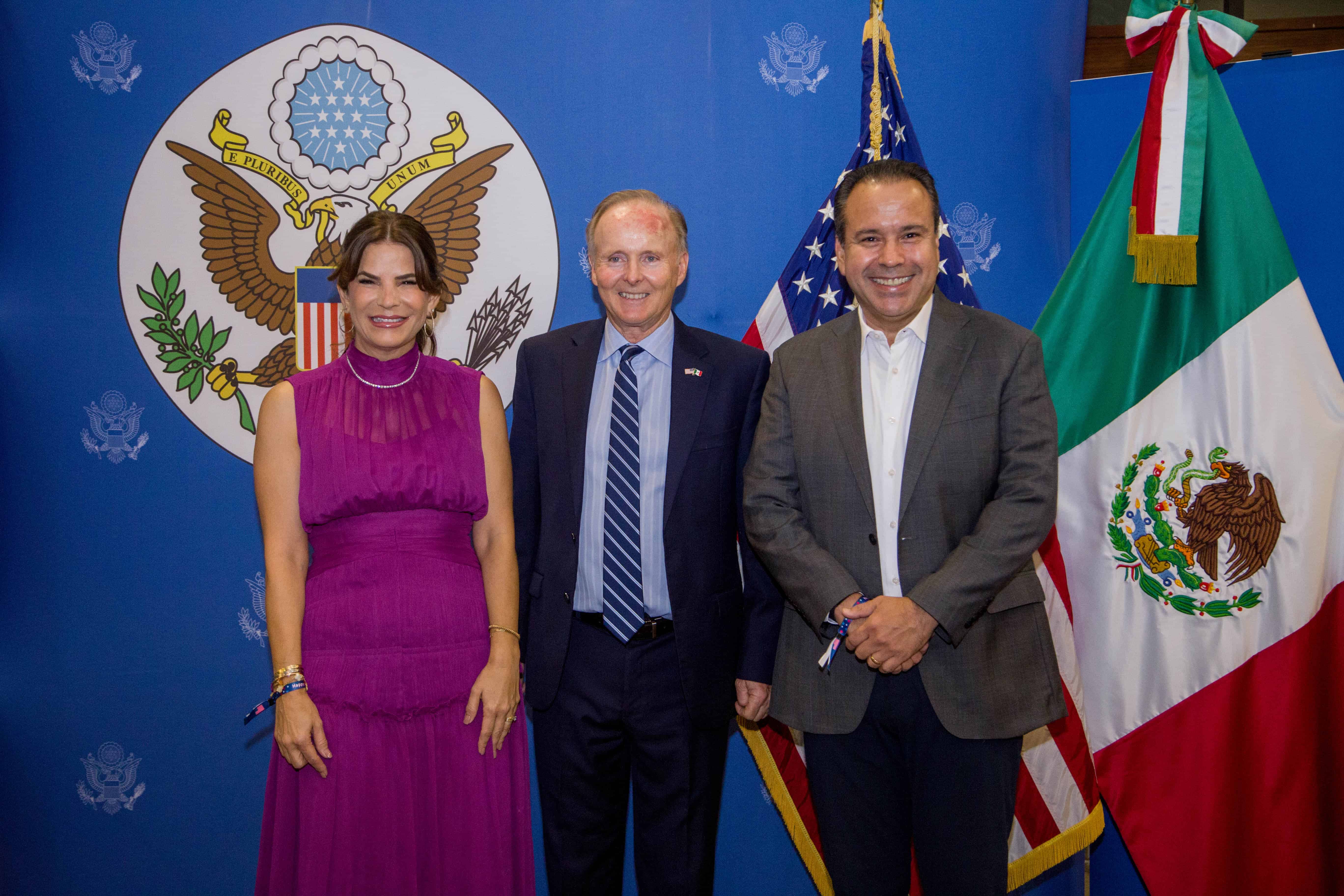 Conmemoran 249 Aniversario de la Independencia de EU en Hermosillo