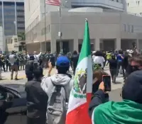 Siguen protestas en Los Ángeles contra redadas migratorias