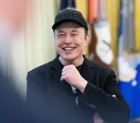 Plantea Musk formar tercer partido en EU