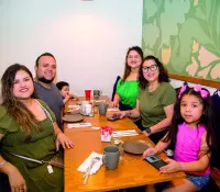 En Onza Café tienen una alegre mañana