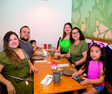 En Onza Café tienen una alegre mañana