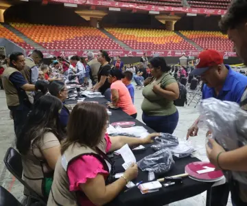 Entregan más de 105 mil uniformes escolares gratuitos en Sonora: SEC