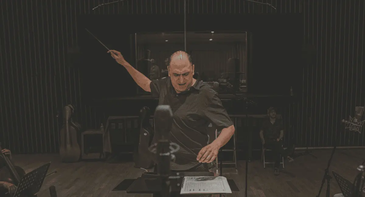 Brava reinventa clásicos de la música latinoamericana con orquesta sinfónica