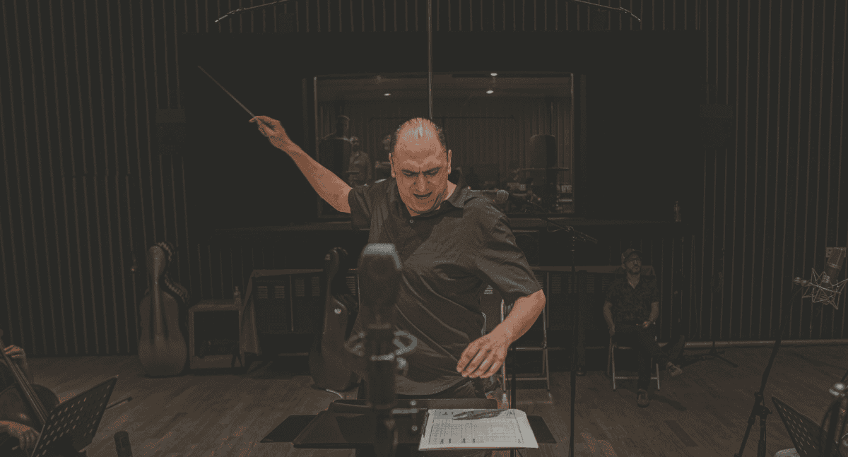 Brava reinventa clásicos de la música latinoamericana con orquesta sinfónica
