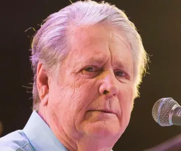 Muere Brian Wilson, genio detrás de The Beach Boys, a los 82 años
