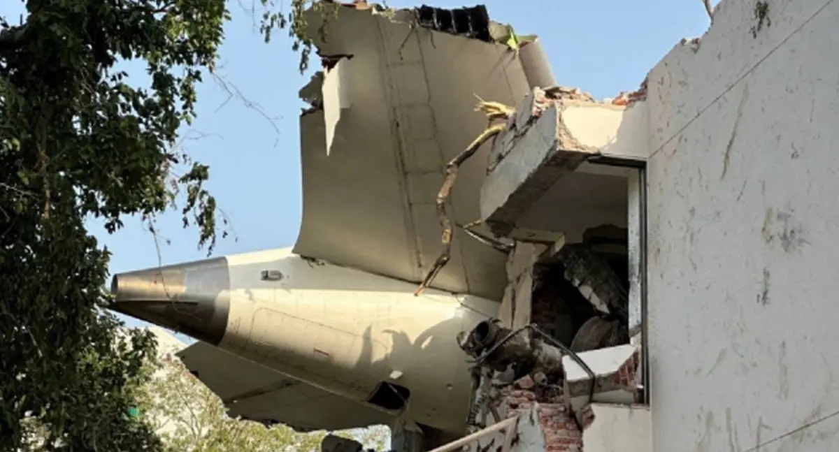 Mujer se salva del accidente de Air India por llegar tarde al vuelo