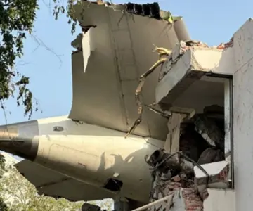 Mujer se salva del accidente de Air India por llegar tarde al vuelo