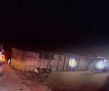 Fuerte choque se registra en carretera Federal 15