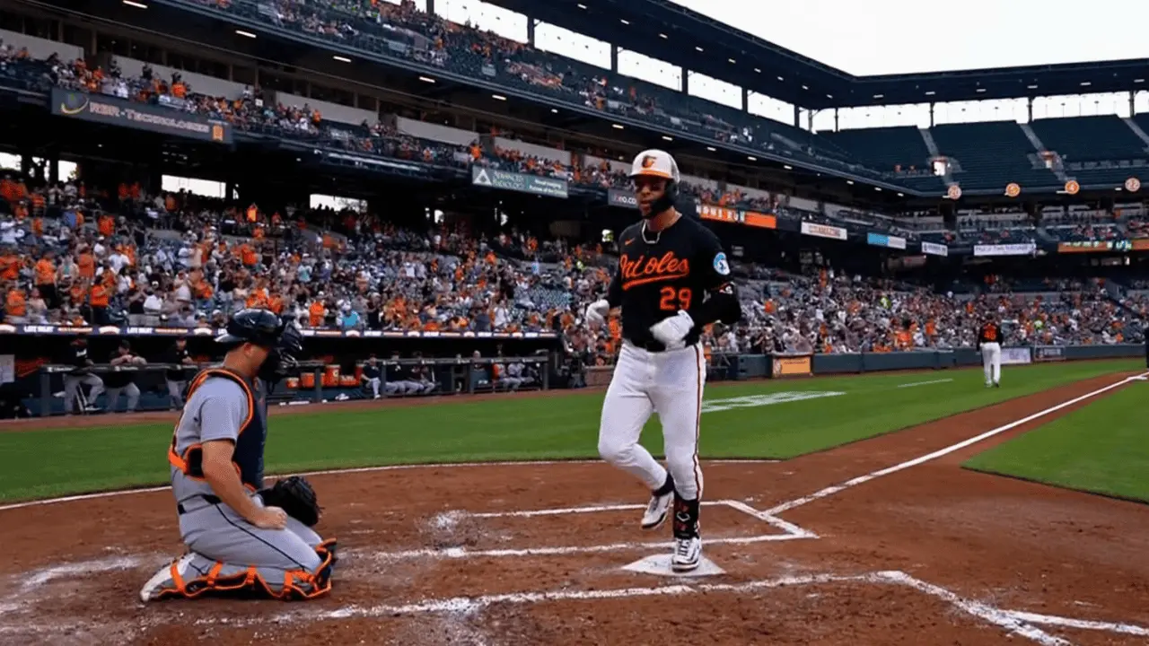 Ramón Urías destaca en ofensiva y defensiva en victoria de Orioles