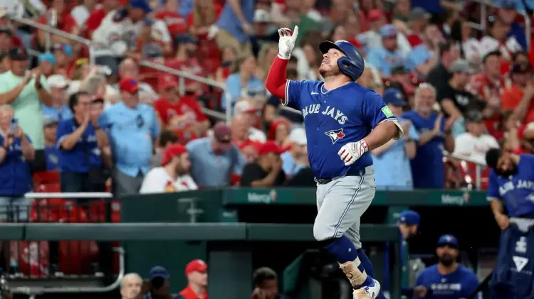 Kirk impulsa a Azulejos sobre Cardenales en 10 innings. (Foto: Cortesía / EXPRESO)