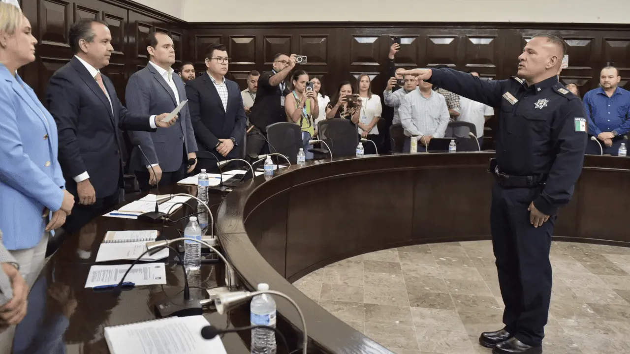 Jesús Alonso Durón Montaño toma protesta como comisario de la Policía Municipal