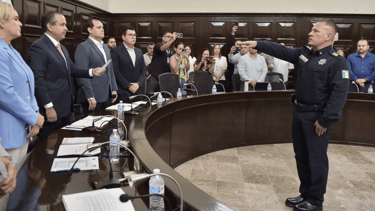 Jesús Alonso Durón Montaño toma protesta como comisario de la Policía Municipal