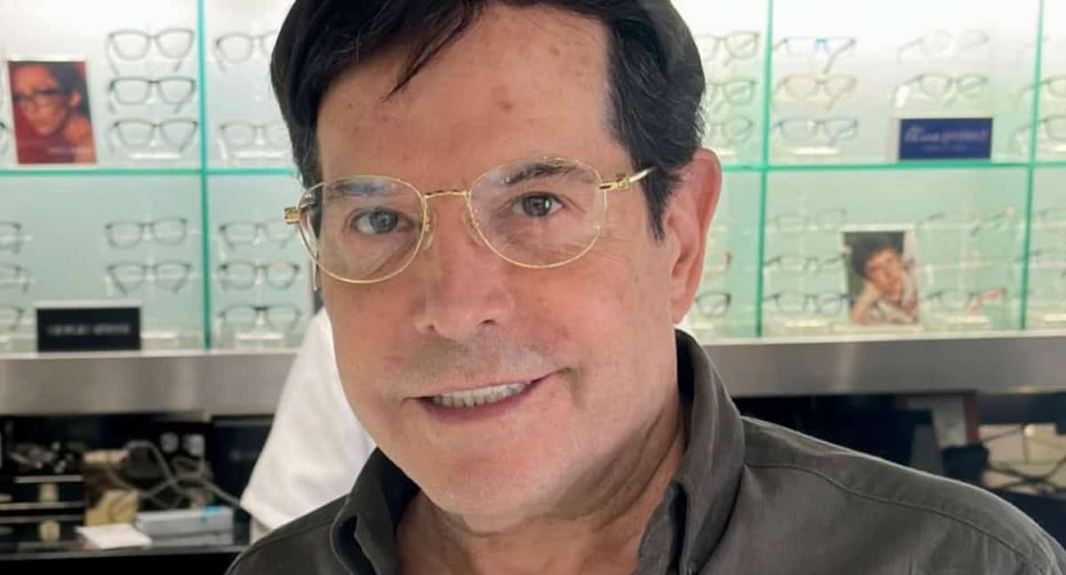 Estalla Pepillo Origel por falsa muerte de Adela Noriega en redes