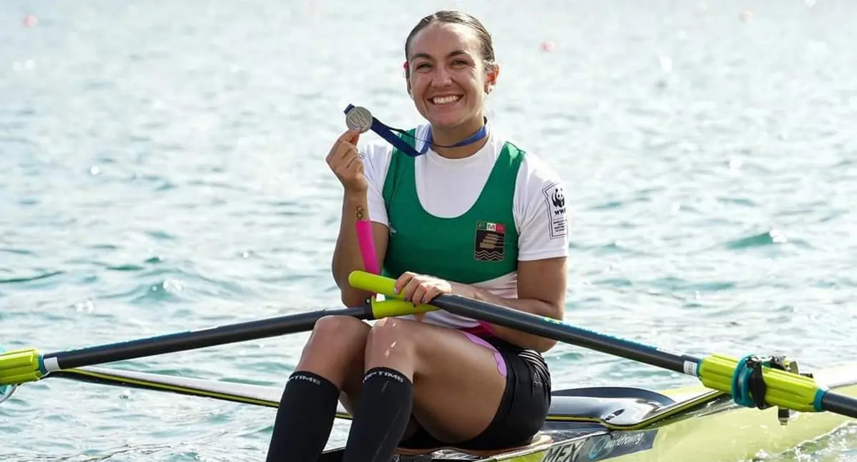Kenia Lechuga gana oro histórico en la Copa del Mundo de remo en Italia