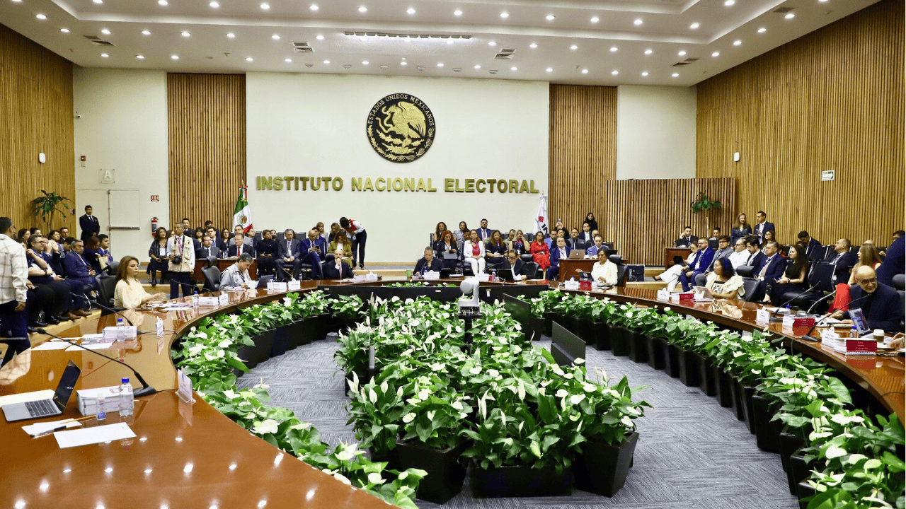 INE retrasa constancias por denuncias contra candidatos judiciales