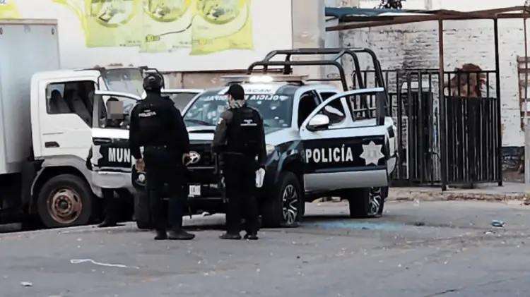 La tarde del sábado pasado los agentes fueron atacados cuando se encontraban estacionados.