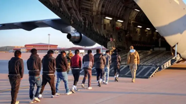 Más de 12 mil regresaron a territorio mexicano por vía aérea. (Foto: Especial/EXPRESO)