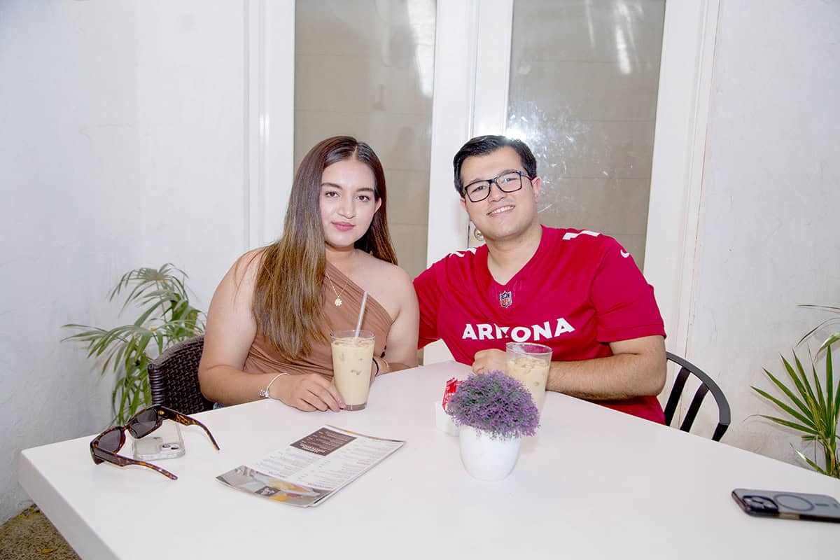 Tienen en Café 57 tardes entre amigos