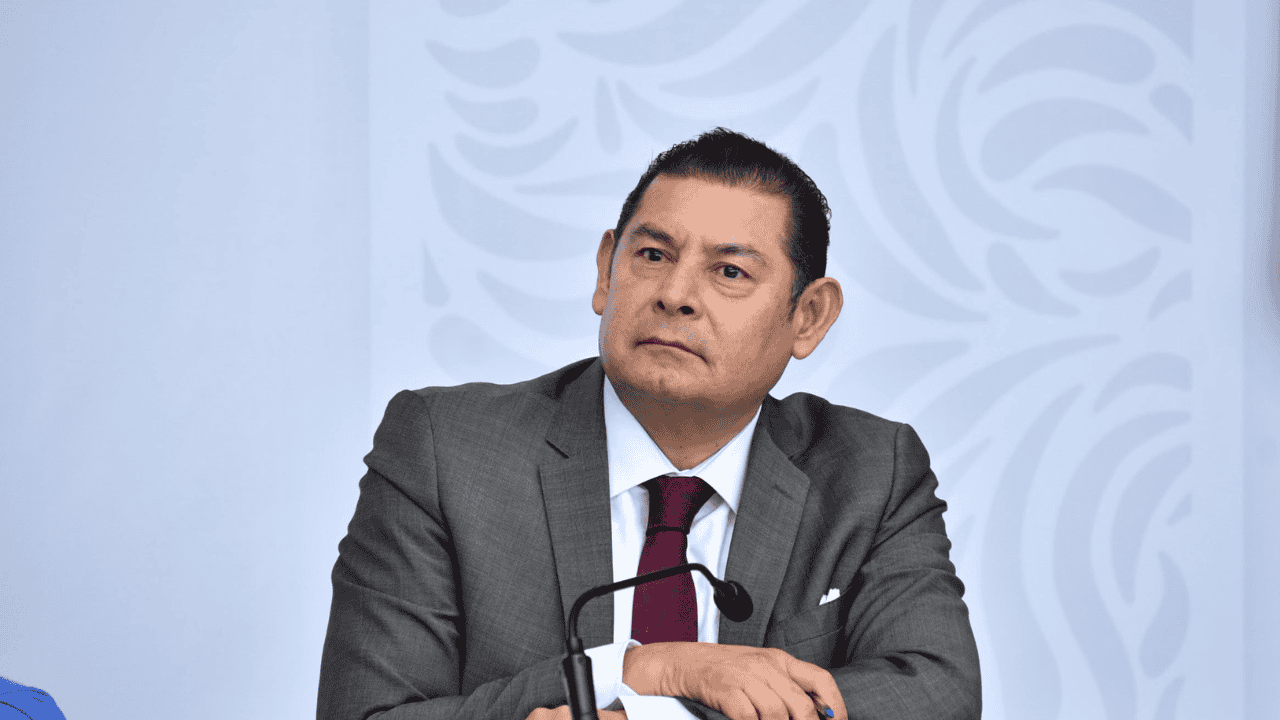 Gobernador de Puebla justifica Ley de Ciberseguridad tras críticas