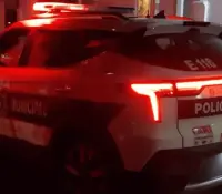 Arrestan a sujeto tras amenazar de muerte a su expareja y suicidarse