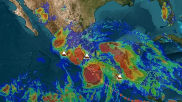 El fenómeno, que alcanzó brevemente la categoría 4 durante la madrugada. (Foto: Especial)