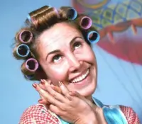 Florinda Meza lanza Atrévete a vivir tras polémica por serie de Chespirito