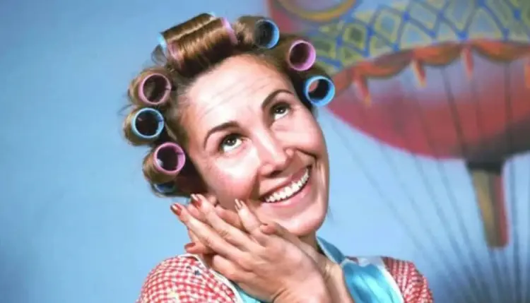 Florinda Meza lanza Atrévete a vivir tras polémica por serie de Chespirito