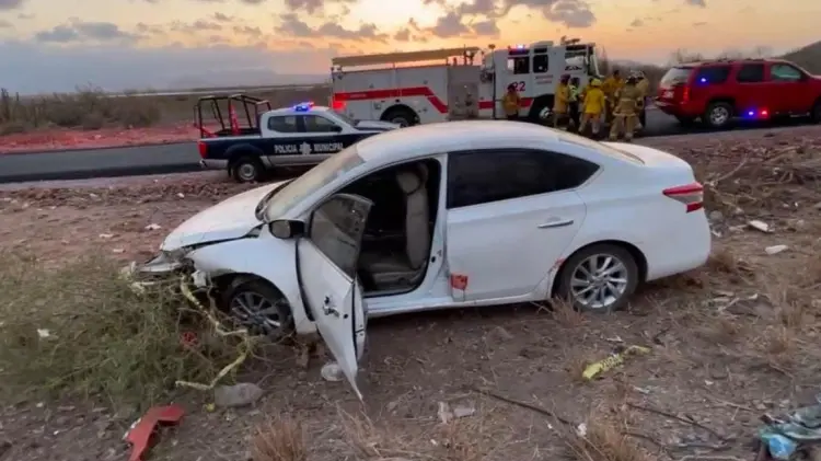Accidente en libramiento a San José deja dos mujeres lesionadas en Guaymas