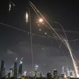 Irán lanza seis misiles contra bases de EU en Qatar