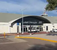Durazo anuncia centro de aviación en Obregón y reactivación de Guaymas