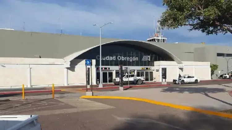 Se proyecta el fortalecimiento de la infraestructura aeroportuaria en Obregón y Guaymas. (Cortesía)