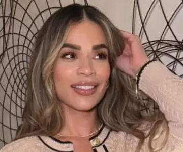 Asesinan a influencer y a su pareja en restaurante de California