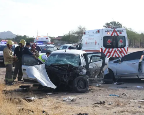 Muere mujer en aparatoso choque en km 5.3 de la carretera 26