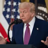 Donald Trump impone arancel del 30% a productos mexicanos