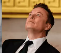 Elon Musk despide al vicepresidente de fabricación de Tesla