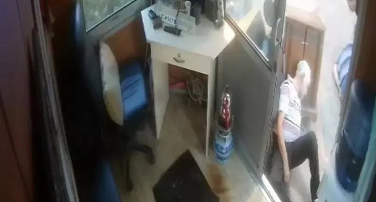 Taxista intenta reanimar a su amigo y fallece por un paro cardíaco