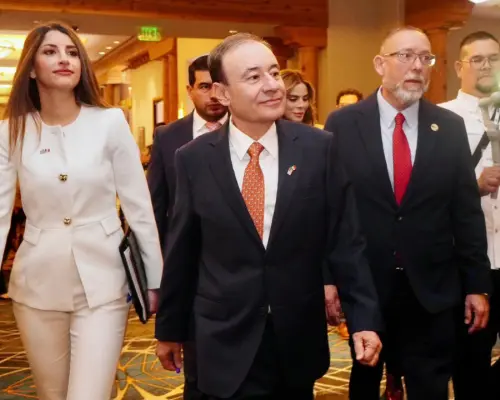 Durazo desmiente en Phoenix orden de captura en EU por terrorismo