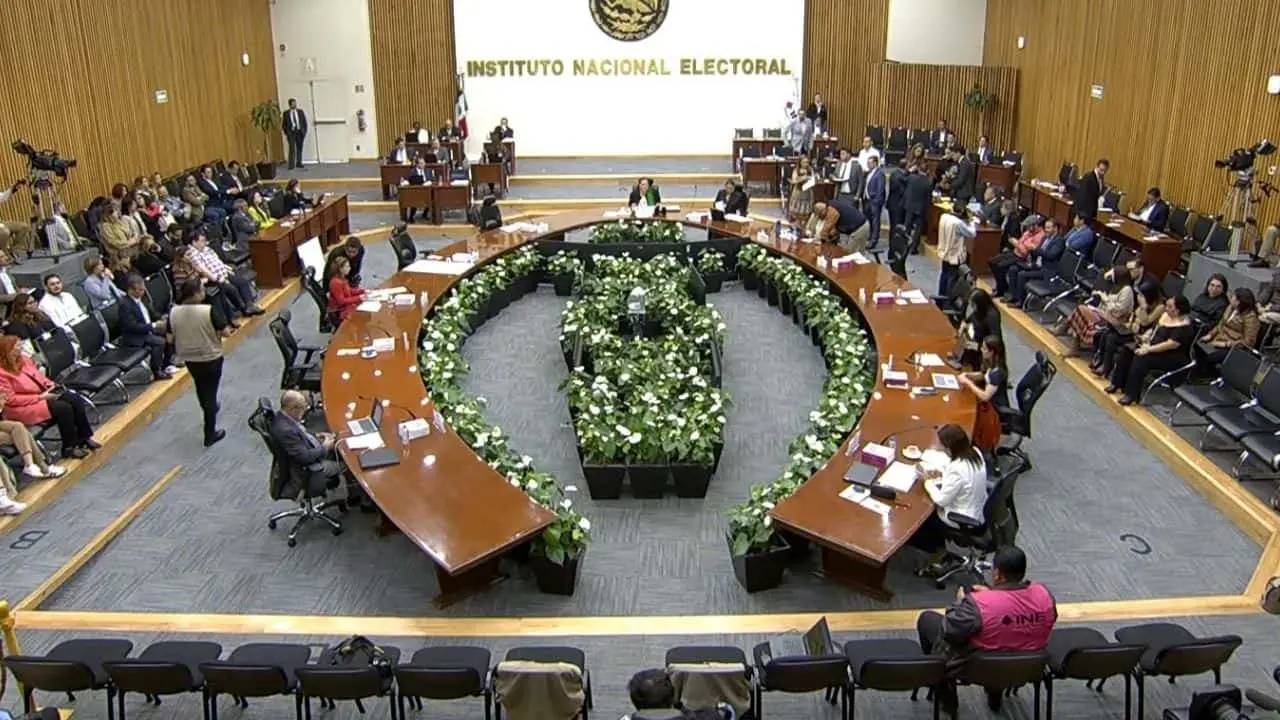 Quita INE triunfo a 46 candidatos por promedio...¡y cárcel!