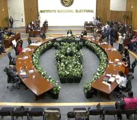 Quita INE triunfo a 46 candidatos por promedio...¡y cárcel!