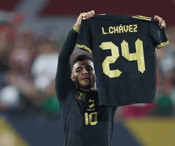México avanza sin brillar y enfrentará a Honduras en semifinal de Copa Oro