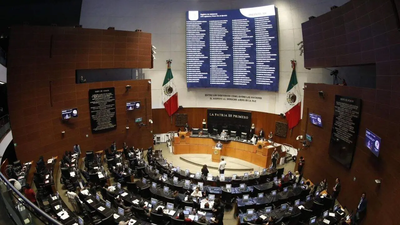 Avala Senado Comisión Nacional Antimonopolio