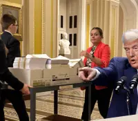 Senado de EU abre paso al ambicioso paquete fiscal de Trump