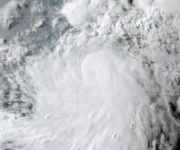 ¿Flossie llegará a Sonora? Subirá a huracán categoría 2 frente a México