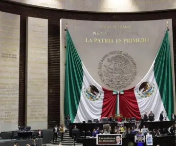 Aprueban en lo general CURP con datos biométricos en San Lázaro