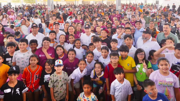 Gobernador impulsa formación de más de 100 mil niños y jóvenes. (Foto: Especial/Cortesía)