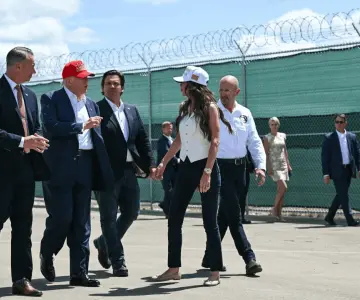 Donald Trump inspecciona centro de detención Alligator Alcatraz en Florida