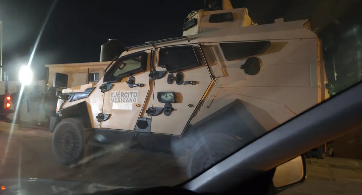 Policía detiene a dos hombres armados que retuvieron a mujer en Hermosillo