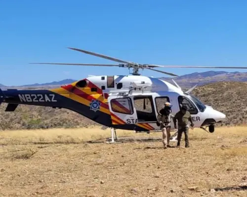 Patrulla Fronteriza rescata a grupo de extranjeros ilegales en montañas